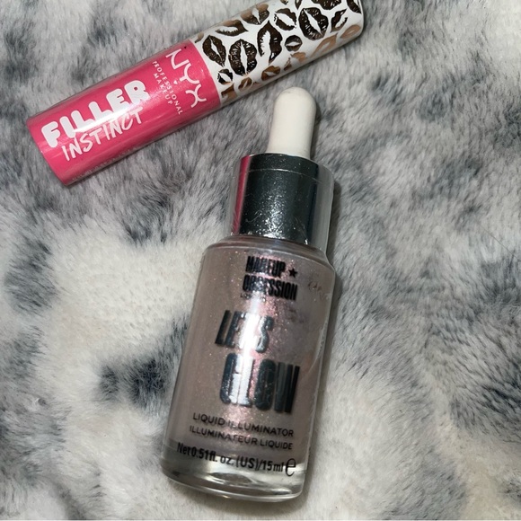 Revolution Beauty Liquid Highlighter - Picture 2 of 2